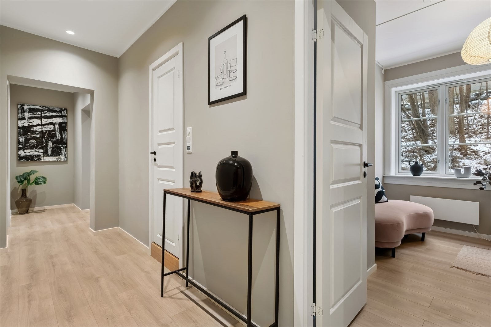 Leiligheten har to soverom med fine innredningsmuligheter. Galleribilde