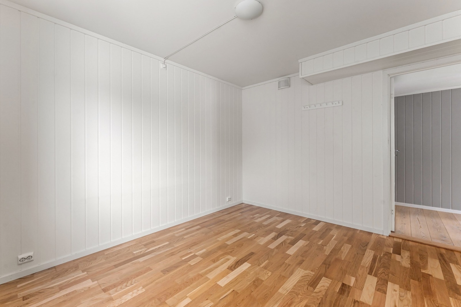 Det andre soverommet egner seg godt som barnerom, gjesterom eller kontor. Galleribilde