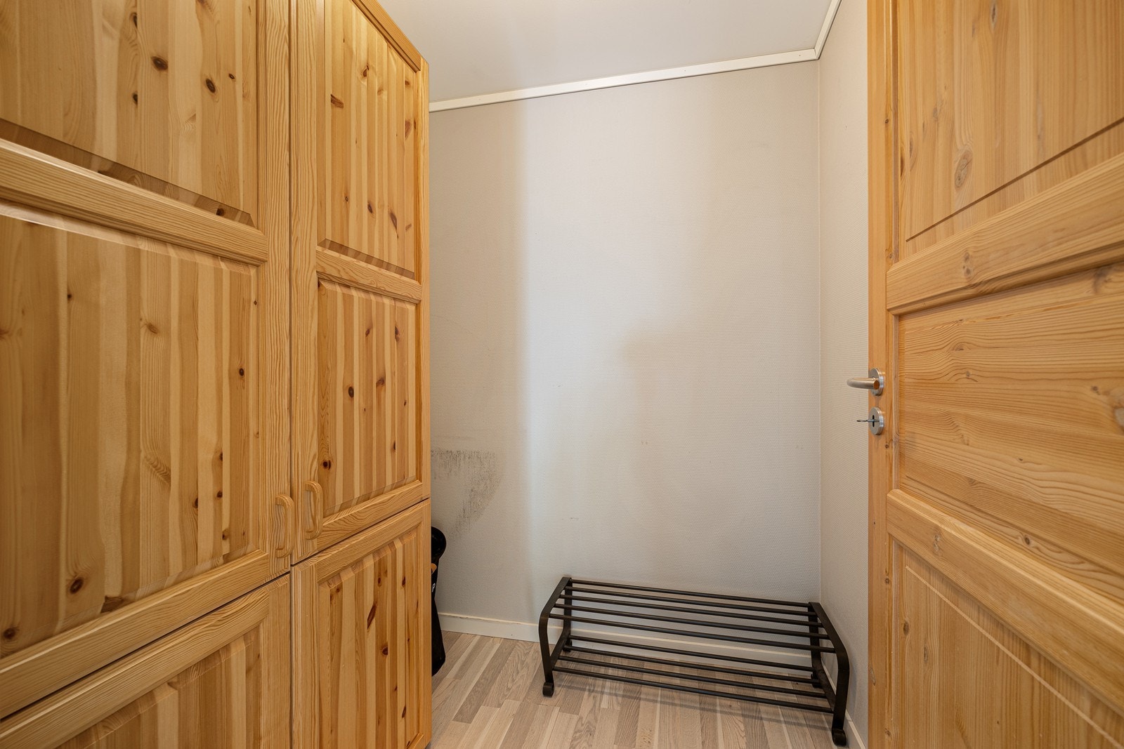 God plass for oppbevaring og lagring. Galleribilde