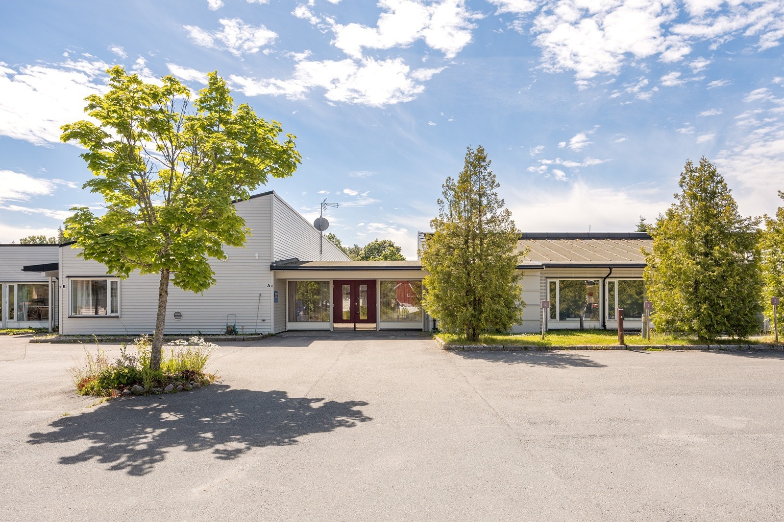 Inngang til leiligheten er fra et fellesareal. Galleribilde