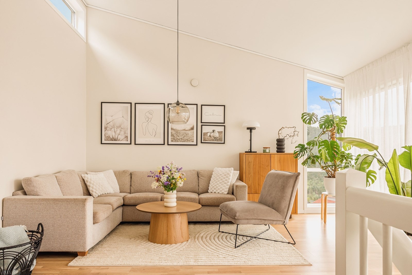 - Boligen har et BRA-I på 113 m² - Galleribilde