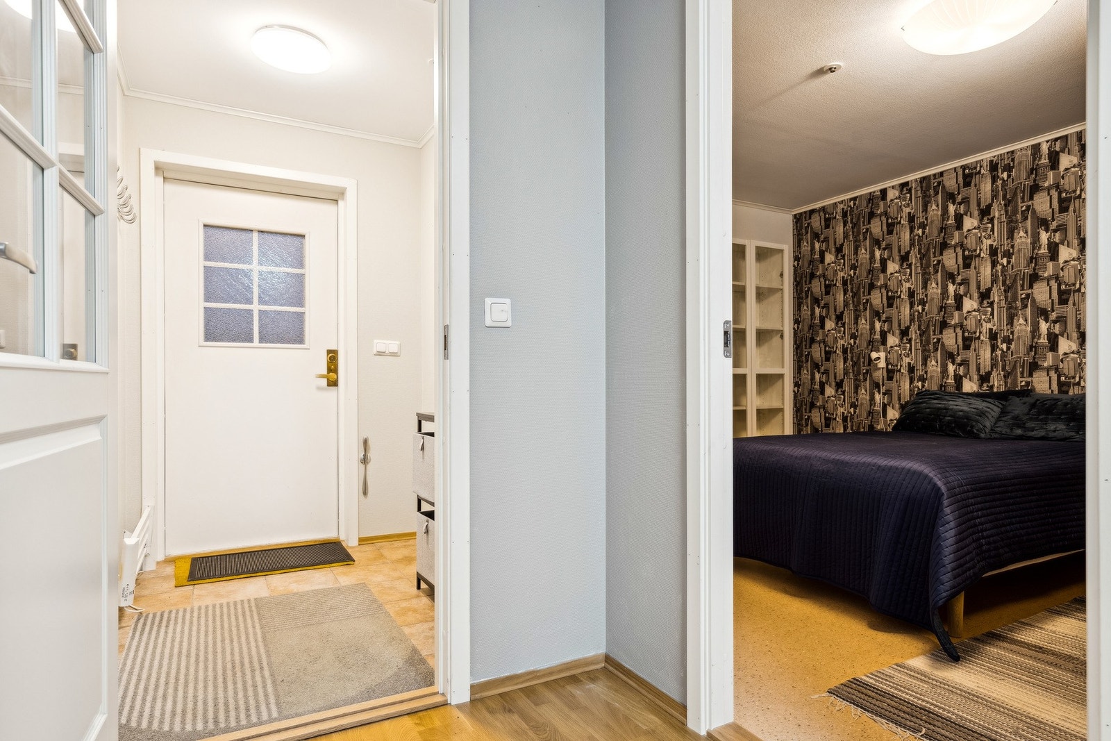Fra gangen er det adkomst til leilighetens ulike rom. Galleribilde