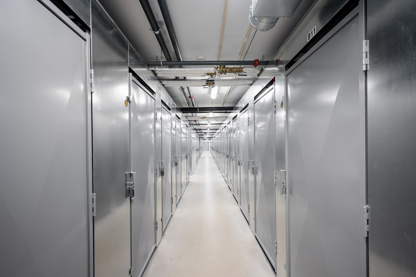 I kjelleren har man tilgang på en praktisk bod på 3 kvm for ekstra oppbevaring. Galleribilde