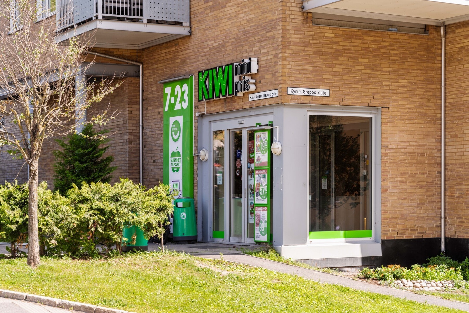 Kort vei til Kiwi som ligger i byggets første etasje. Galleribilde