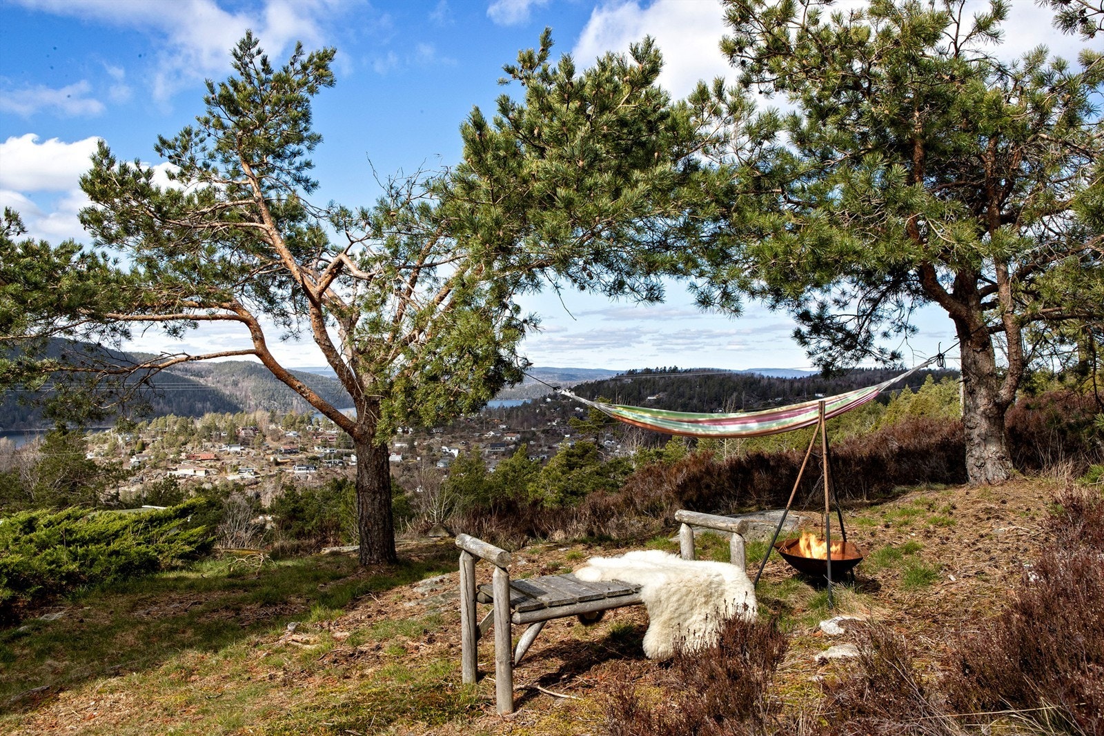 Finn din egen favorittplass for en stille stund i naturskjønne omgivelser. Galleribilde
