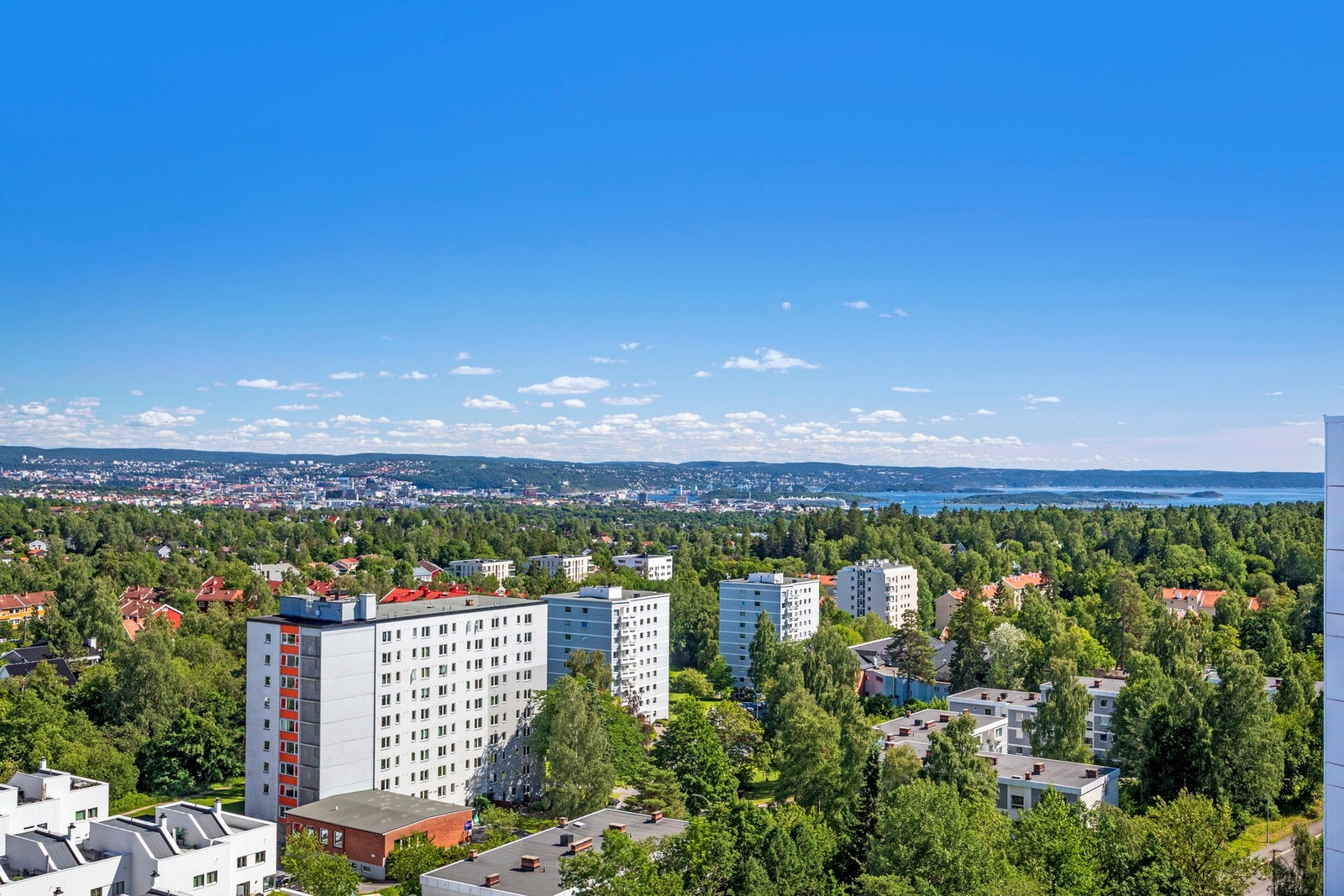 Fra takterrassen kan du nyte fantastisk utsikt over Oslo. Galleribilde