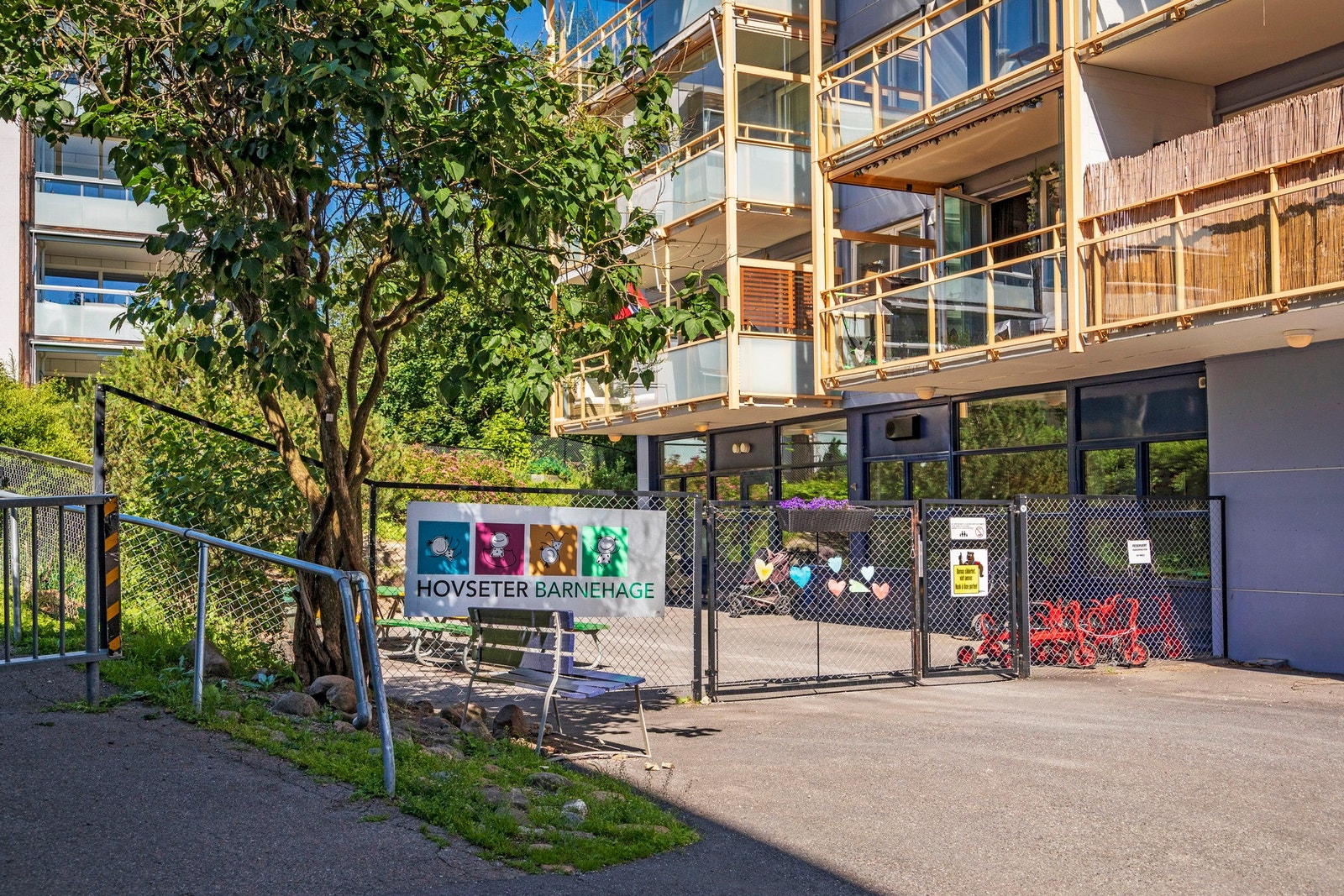 Barnehage i borettslaget med fortrinnsrett for beboere. Galleribilde