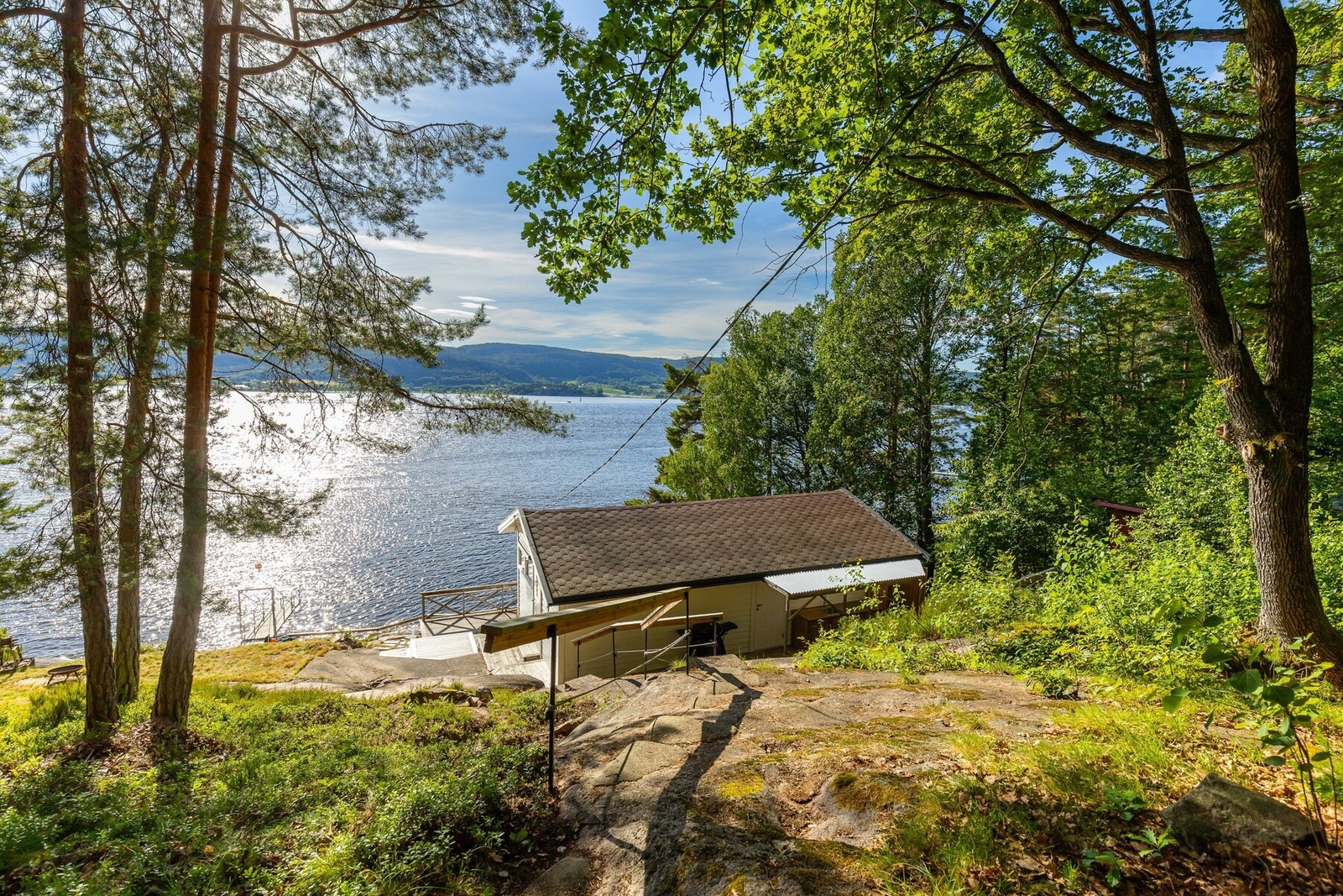 Koselig adkomst til hytten. Galleribilde