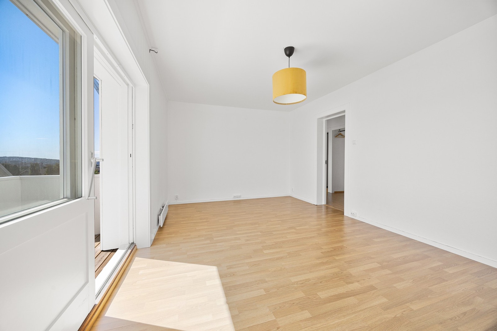Månedlige felleskostnader er estimert til kr. 2681. Galleribilde