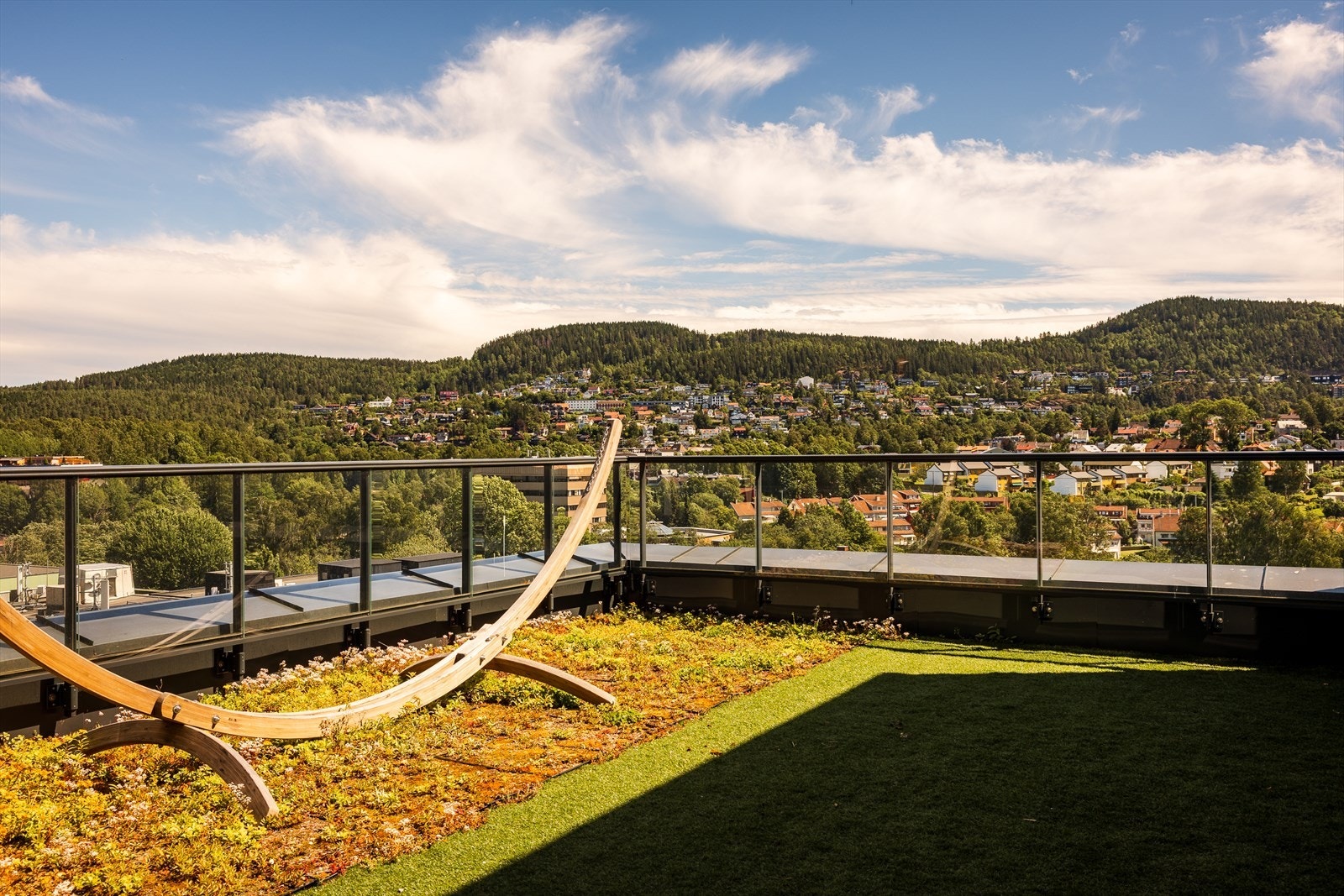 Felles takterrasse byr også på flotte utsiktsforhold. Galleribilde