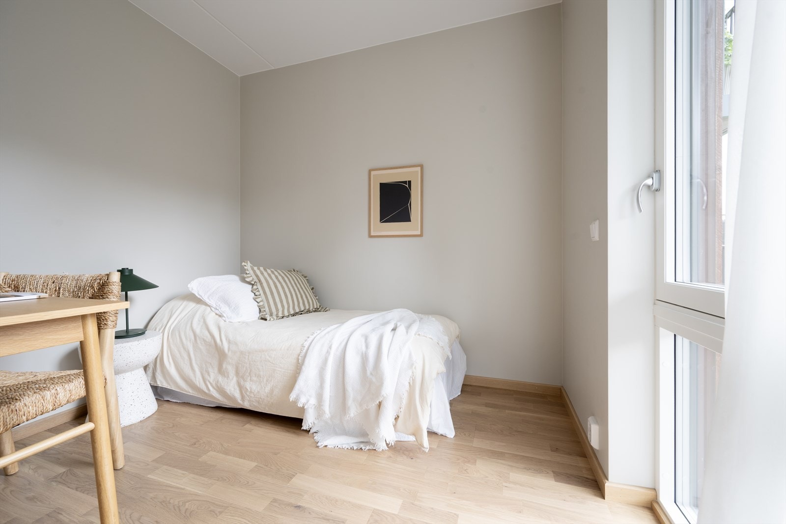 Soverom to egner seg godt som barnerom, gjesterom eller hjemmekontor. Galleribilde
