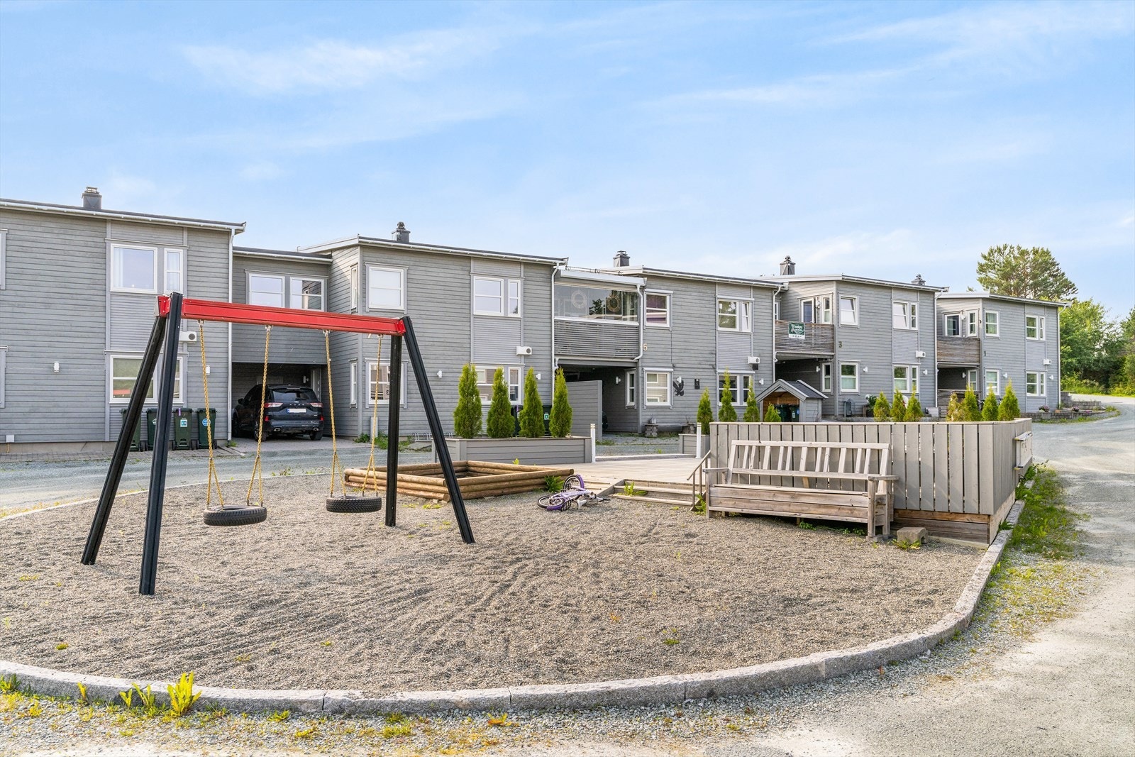 Felles lekeplass. Galleribilde