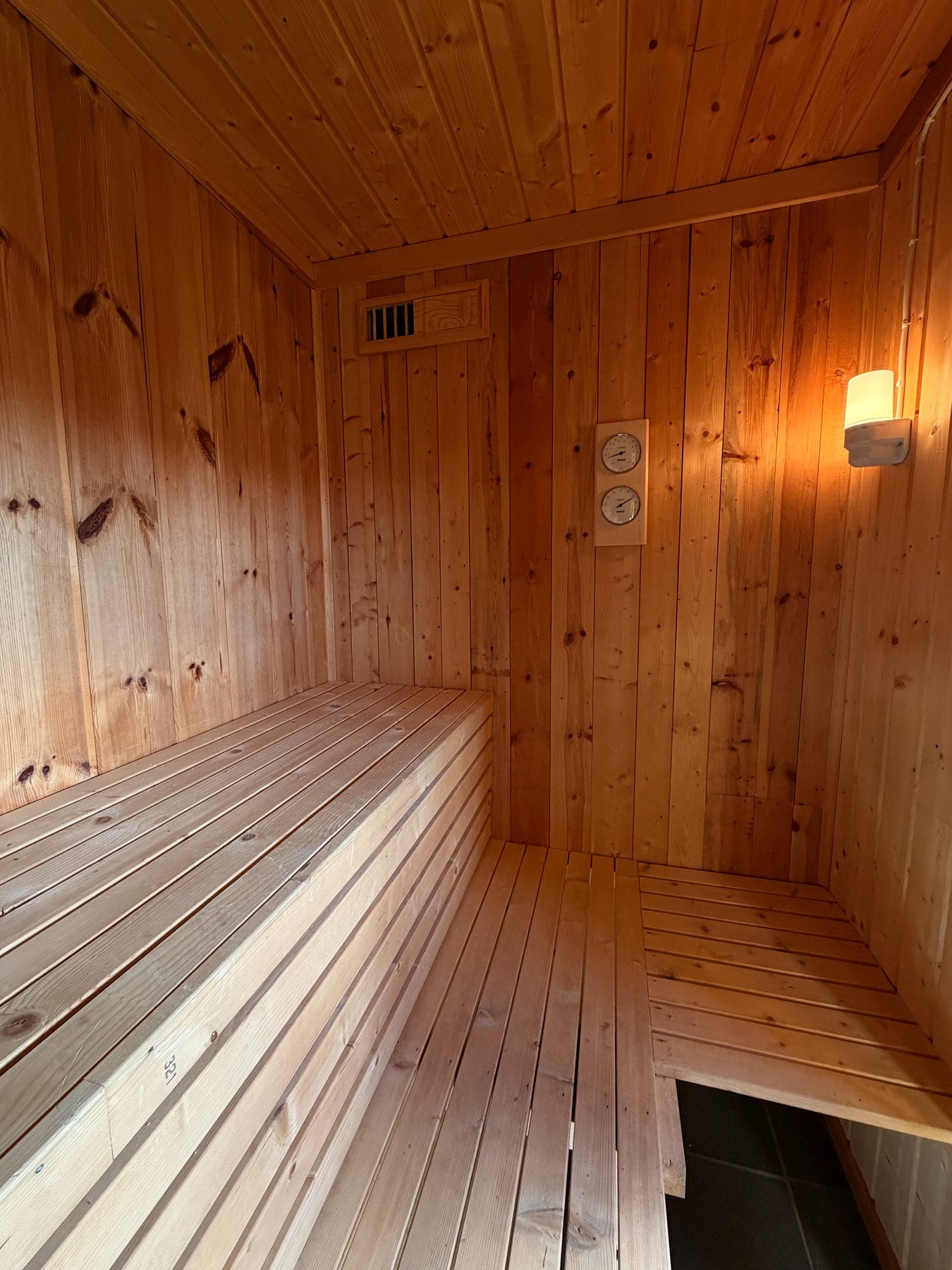 Hva er vel bedre enn en tur i badstuen etter en dag ute i fjellet? Galleribilde
