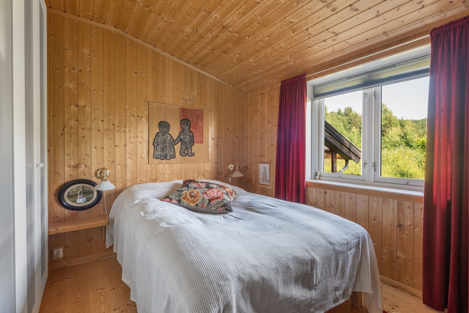 Hovedsoverom med god lagringsplass og smarte løsninger. Galleribilde