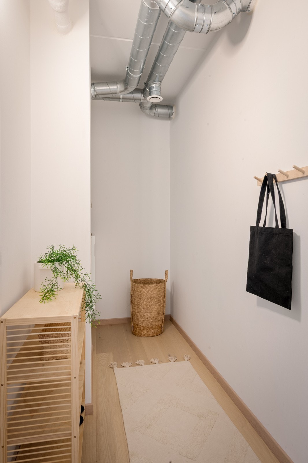 Både innvendig bod og bod i kjeller Galleribilde