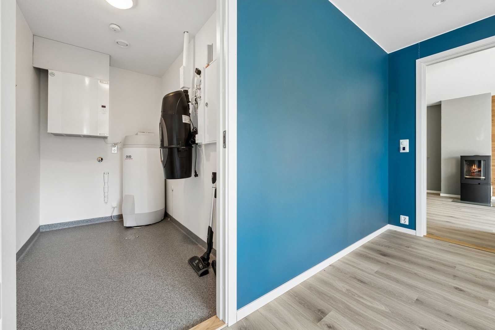 Opplegg for vaskemaskin i boden også. Galleribilde