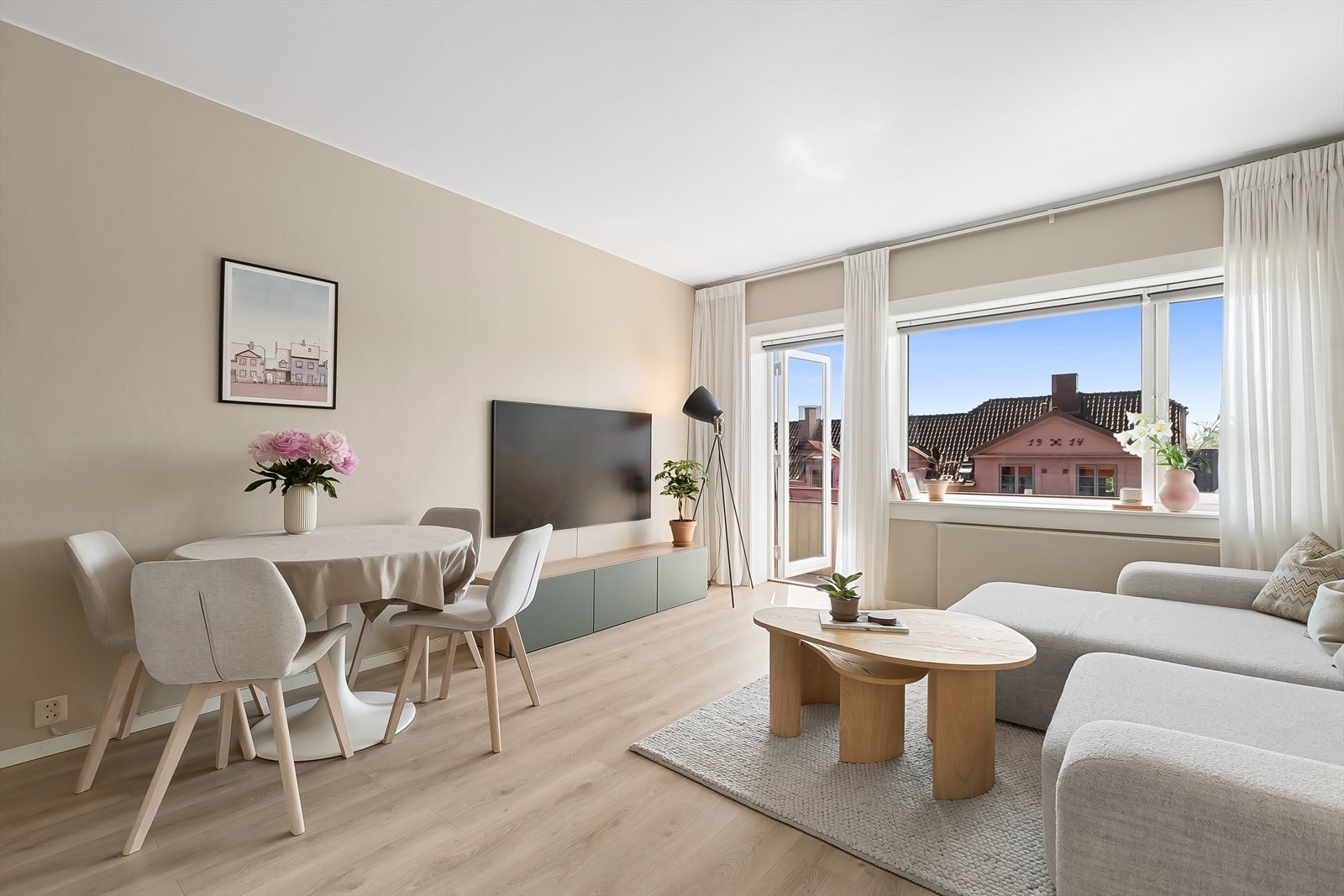 Amalie Marthinsen v/Nordvik har gleden av å presentere Bentsegata 23! Fotograf: Zovenfra Galleribilde