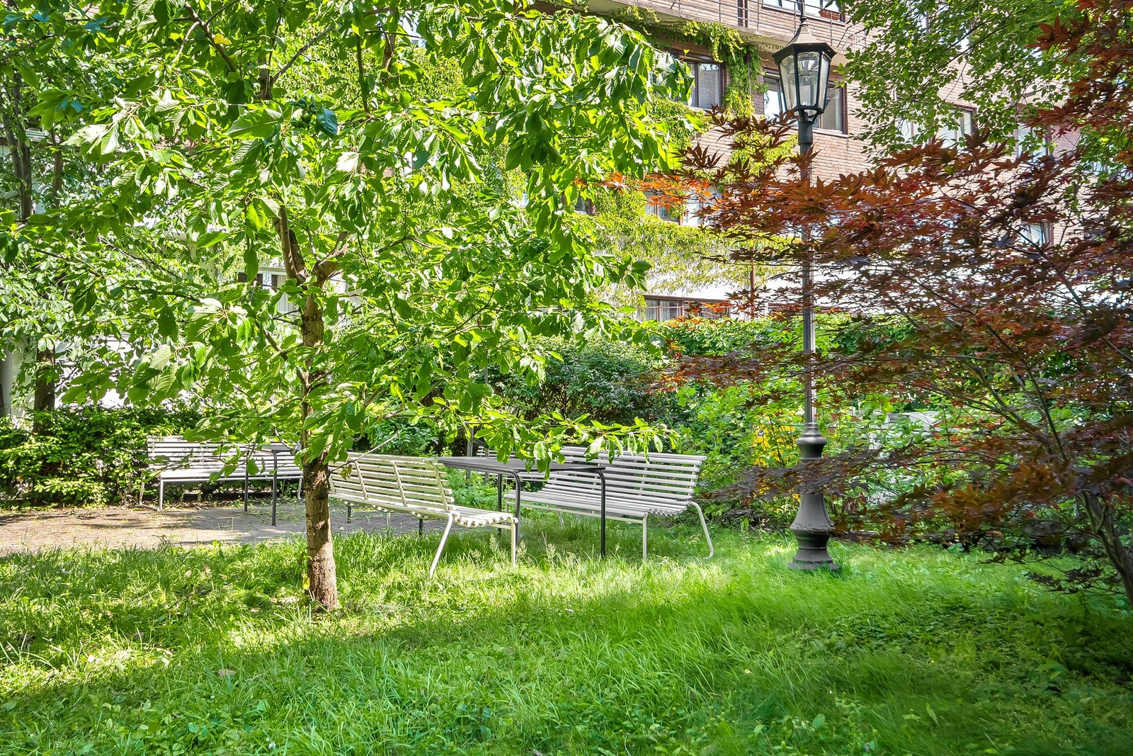 I bakgården ligger alt til rette for mye utendørs hygge! Galleribilde
