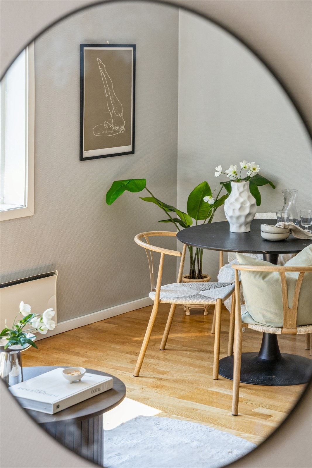 Malte, slette overflater på vegger og i himling. Galleribilde