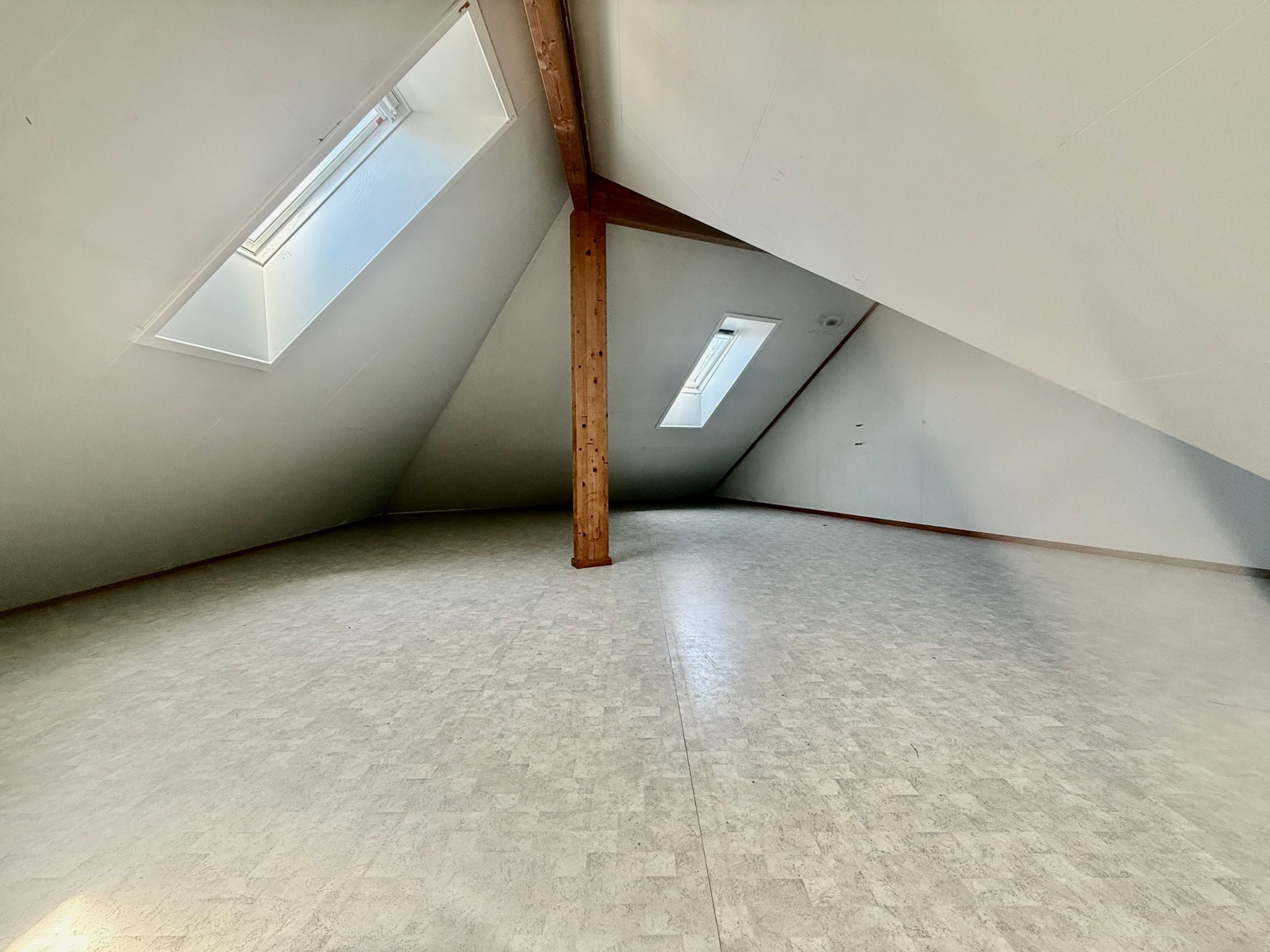 Loftstue Galleribilde