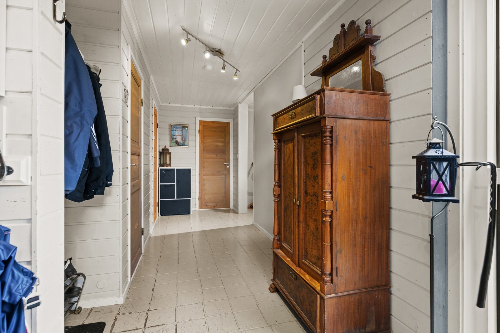 Gang i underetasje - 23 kvm. Galleribilde