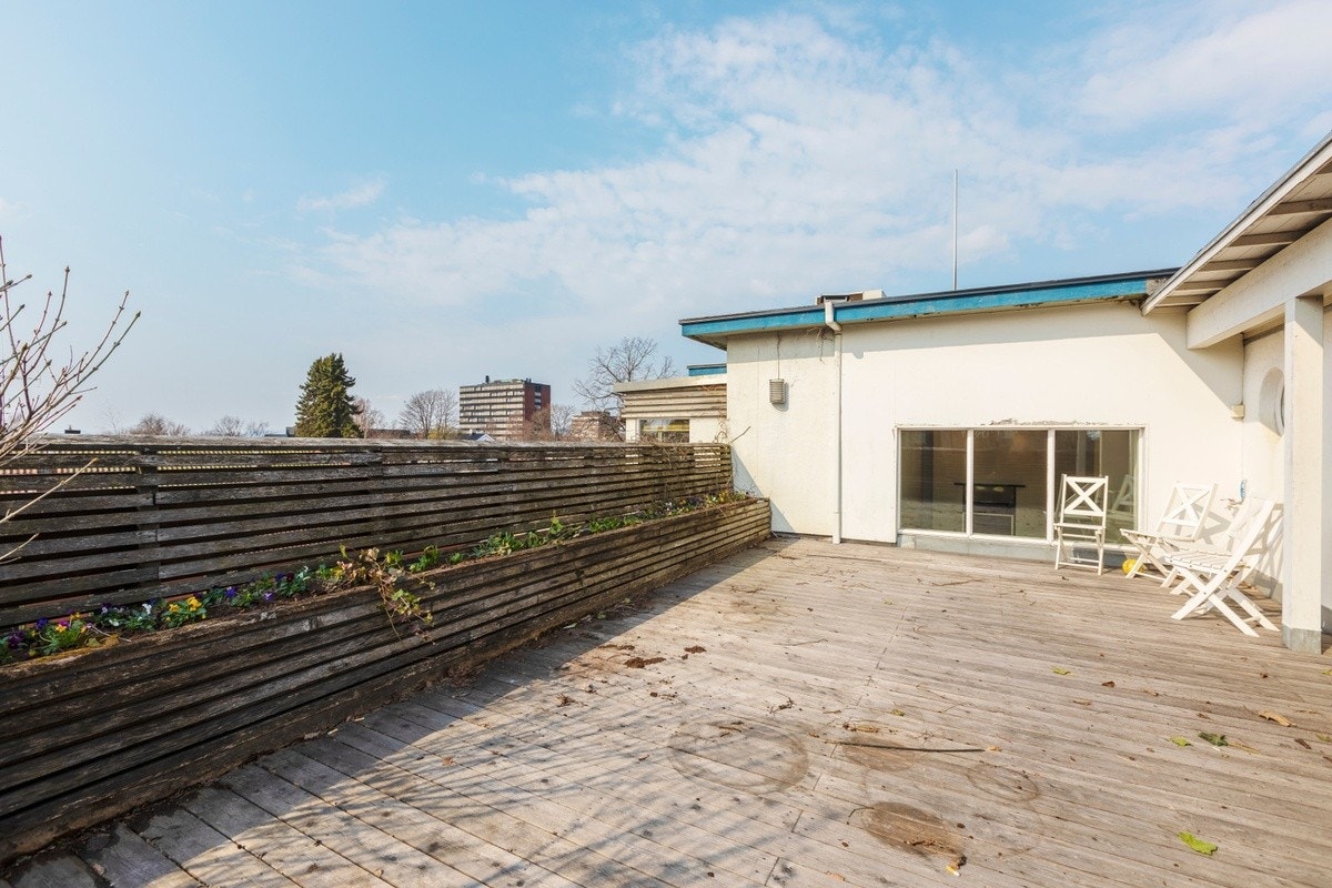 Unik takterrasse Ca. 44 m2 med gode solforhold! Galleribilde