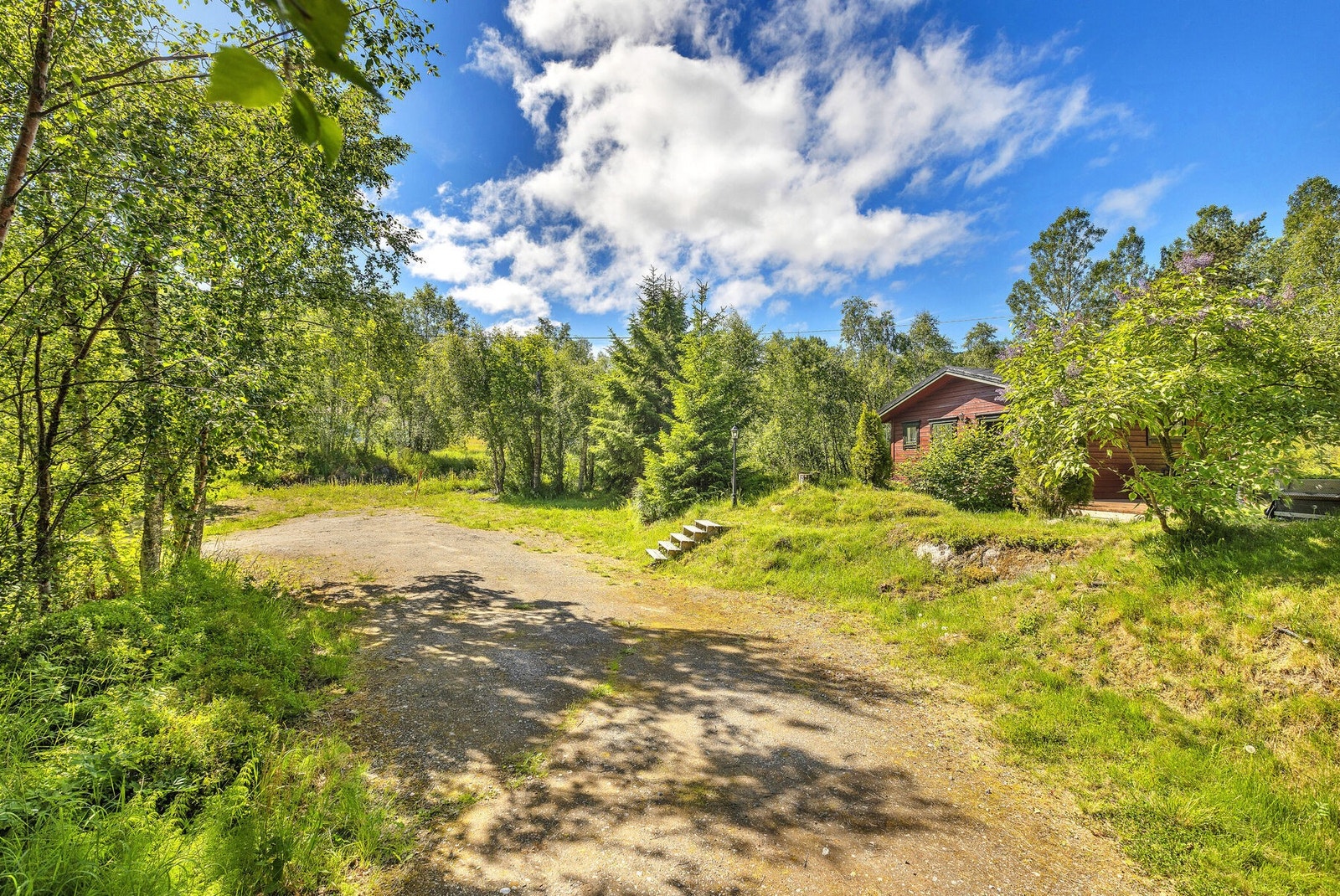 God plass til parkering på egen tomt. Galleribilde