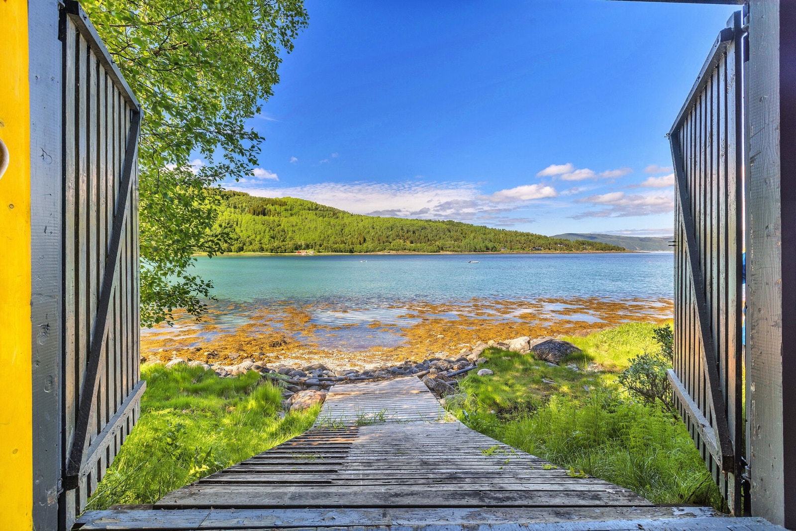 Flott utsikt fra naustet Galleribilde
