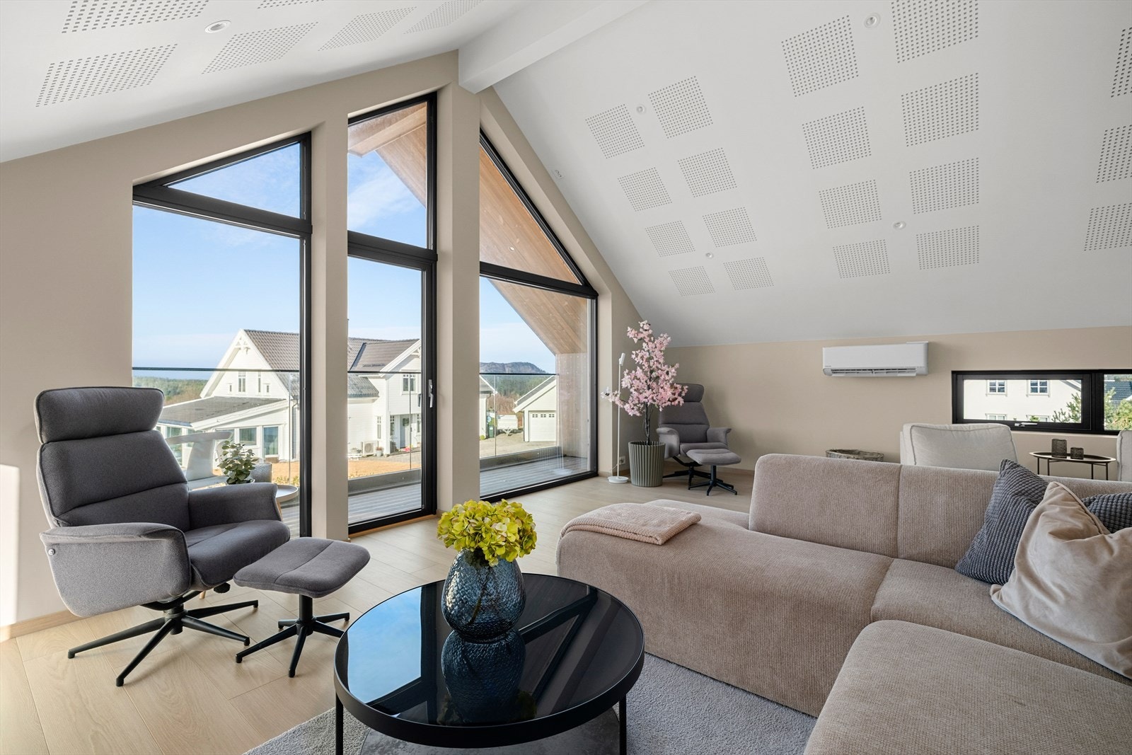 Loftstue Galleribilde