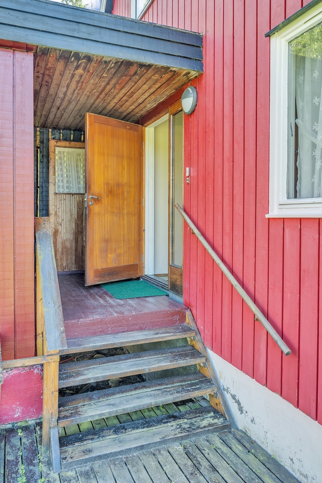 Overbygget inngangsparti Galleribilde