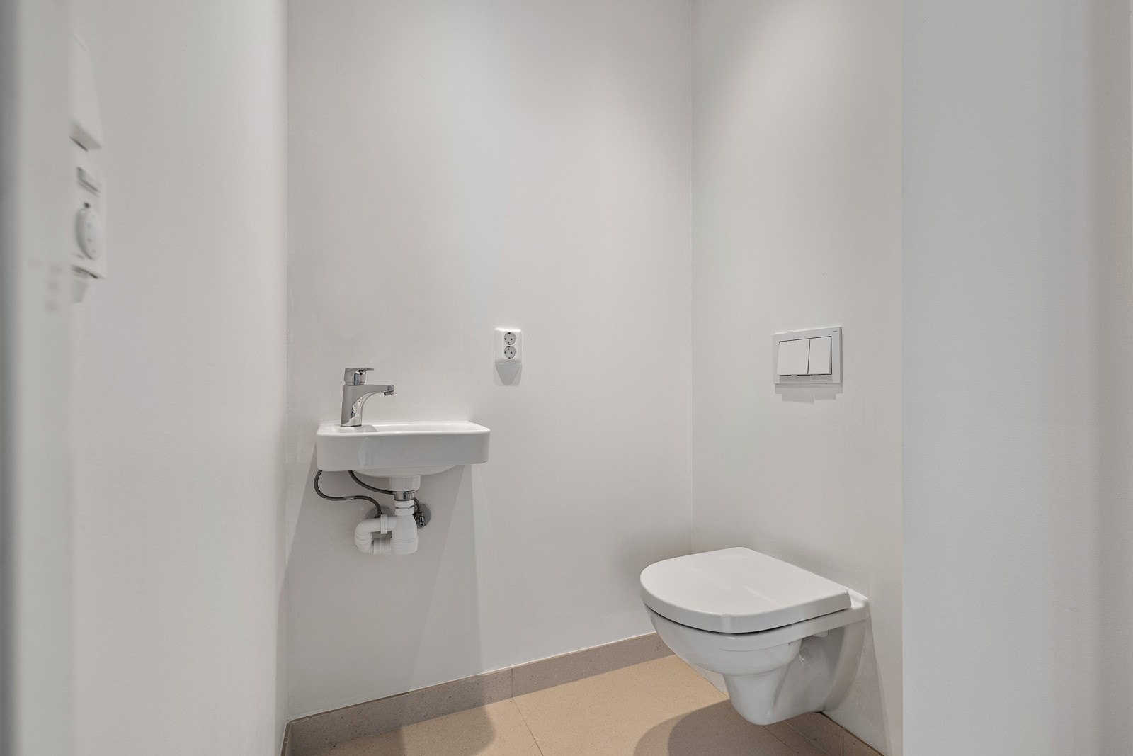 Gjestetoalett i 1 etasje Galleribilde