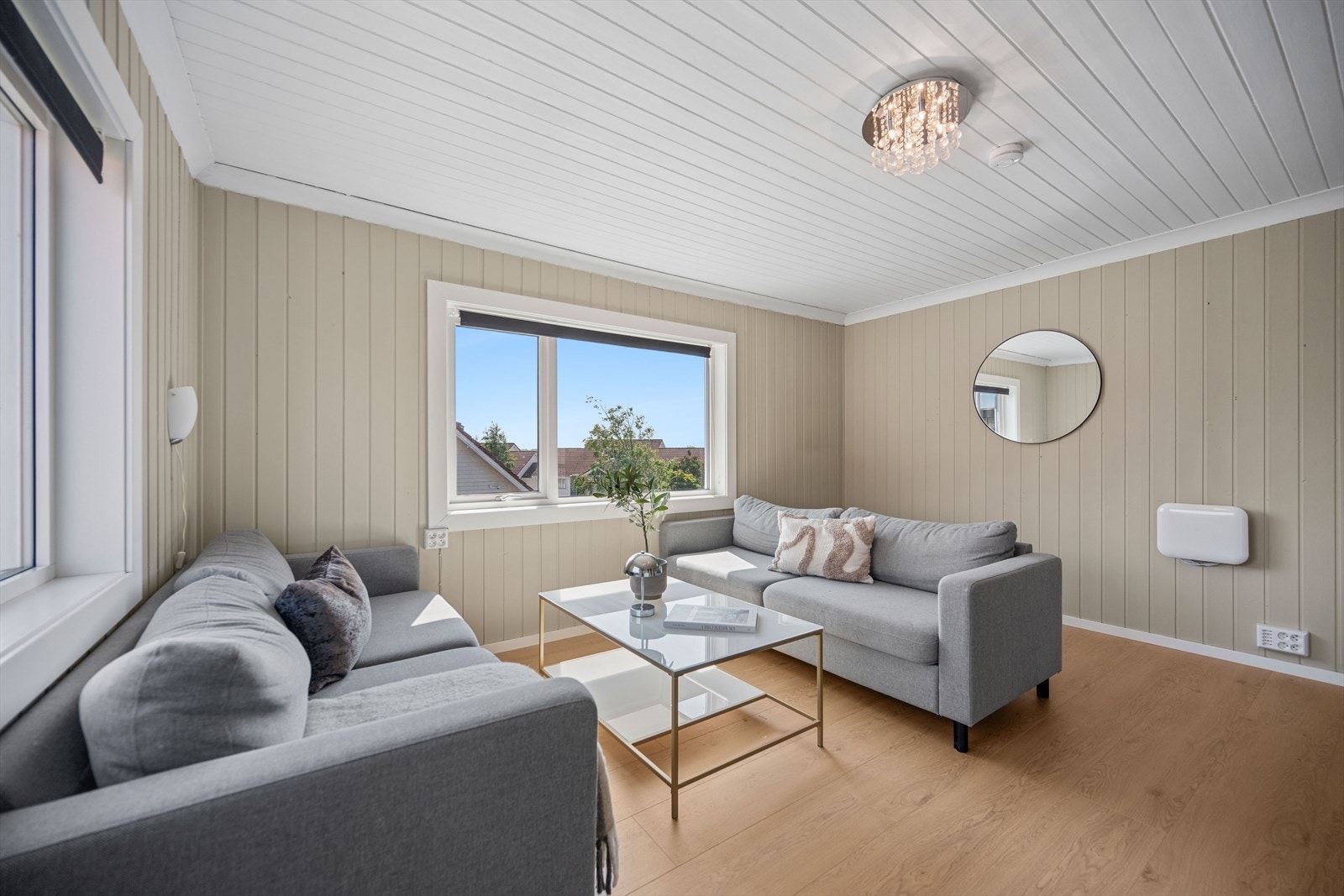 Loftstue i andre etasje gir ekstra plass for familien. Galleribilde