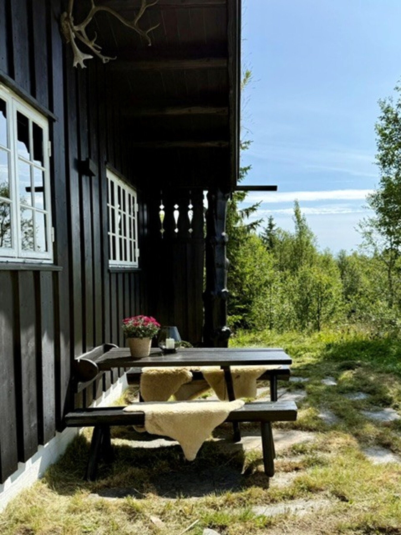 Her kan du nyte gode solforhold, flott utsikt og rolige omgivelser. Galleribilde