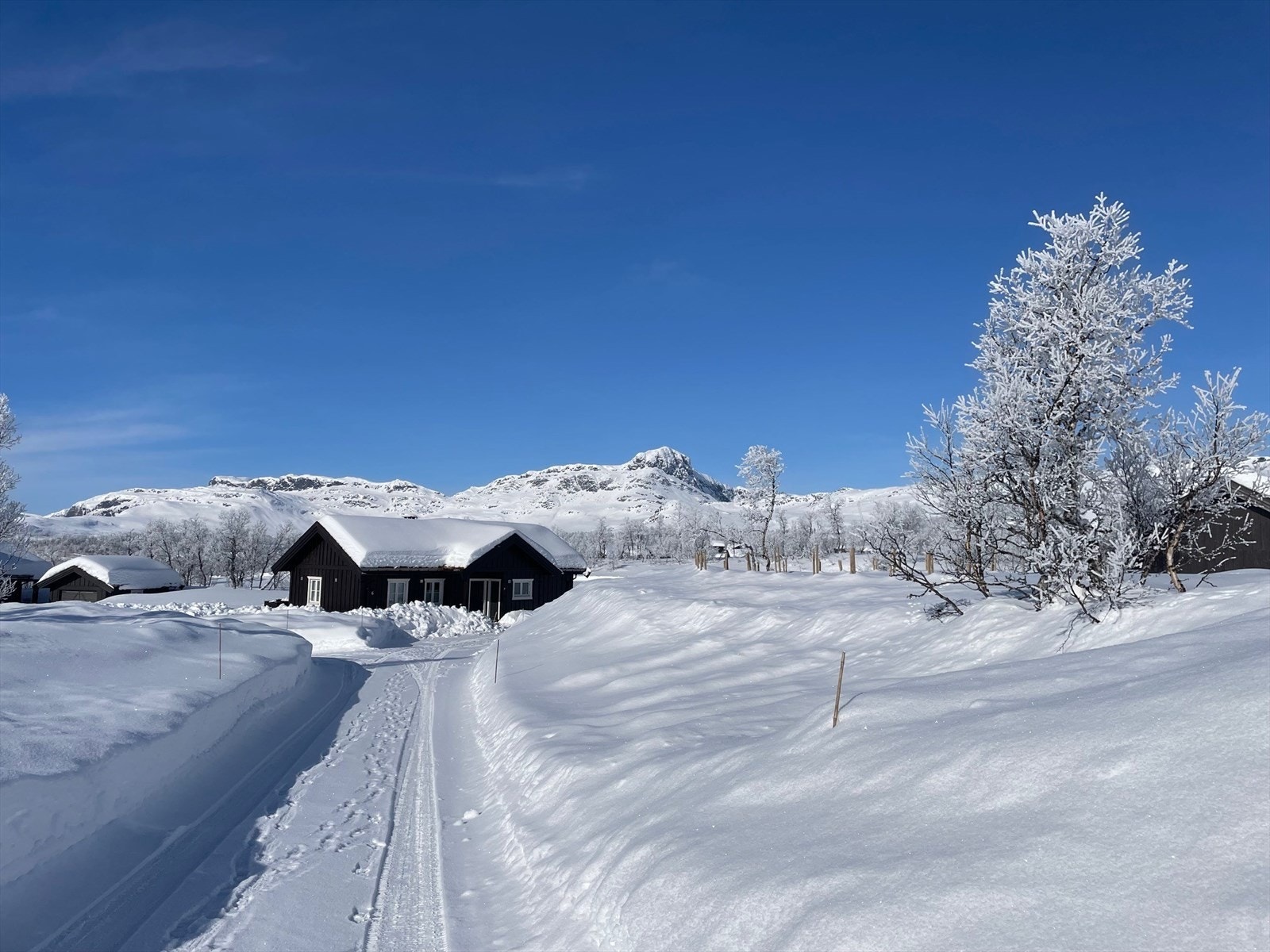 Som selgers egen bilder viser er dette et vakkert sted også vinterstid. Galleribilde