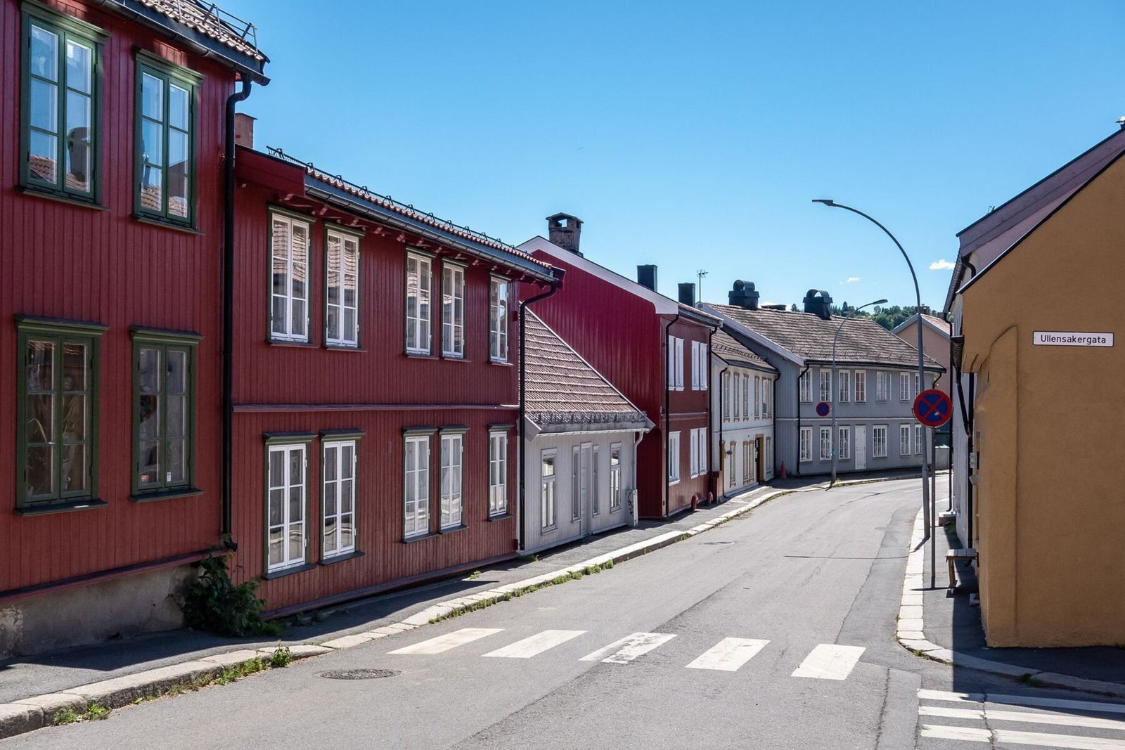 Området kjennetegnes av sjarmerende og variert trehusbebyggelse som skaper en hyggelig og særpreget atmosfære i nabolaget. Galleribilde