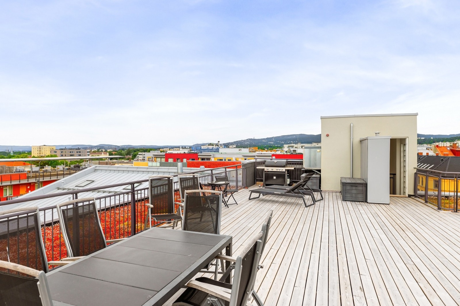 I 2024 ble det etablert ny takterrasse, og membran ble skiftet. Galleribilde