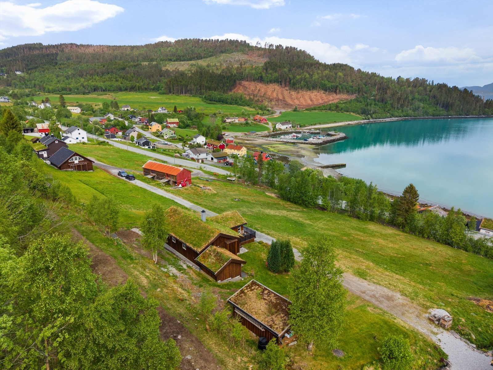 Eiendommen sett fra lufta Galleribilde