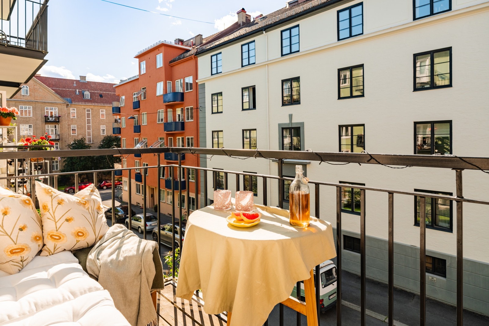 Her har plass til innredning av utemøbler samt grill. Galleribilde