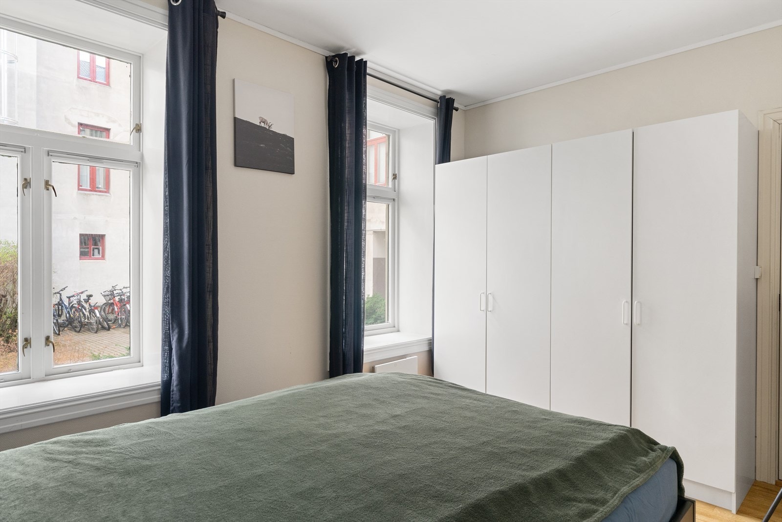 Det er mulighet for at de fleste møbler medfølger handelen. Galleribilde