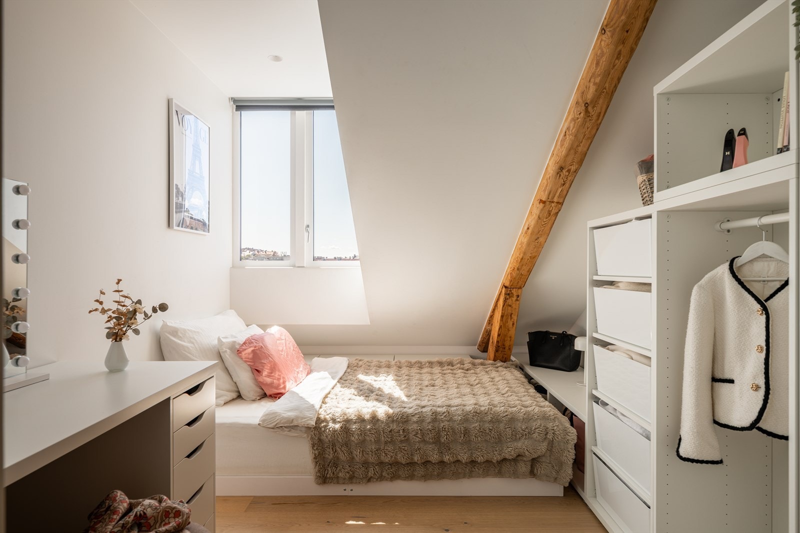 De øvrige soverommene har fleksible bruksmuligheter og passer like godt som barnerom, gjesterom eller hjemmekontor. Galleribilde