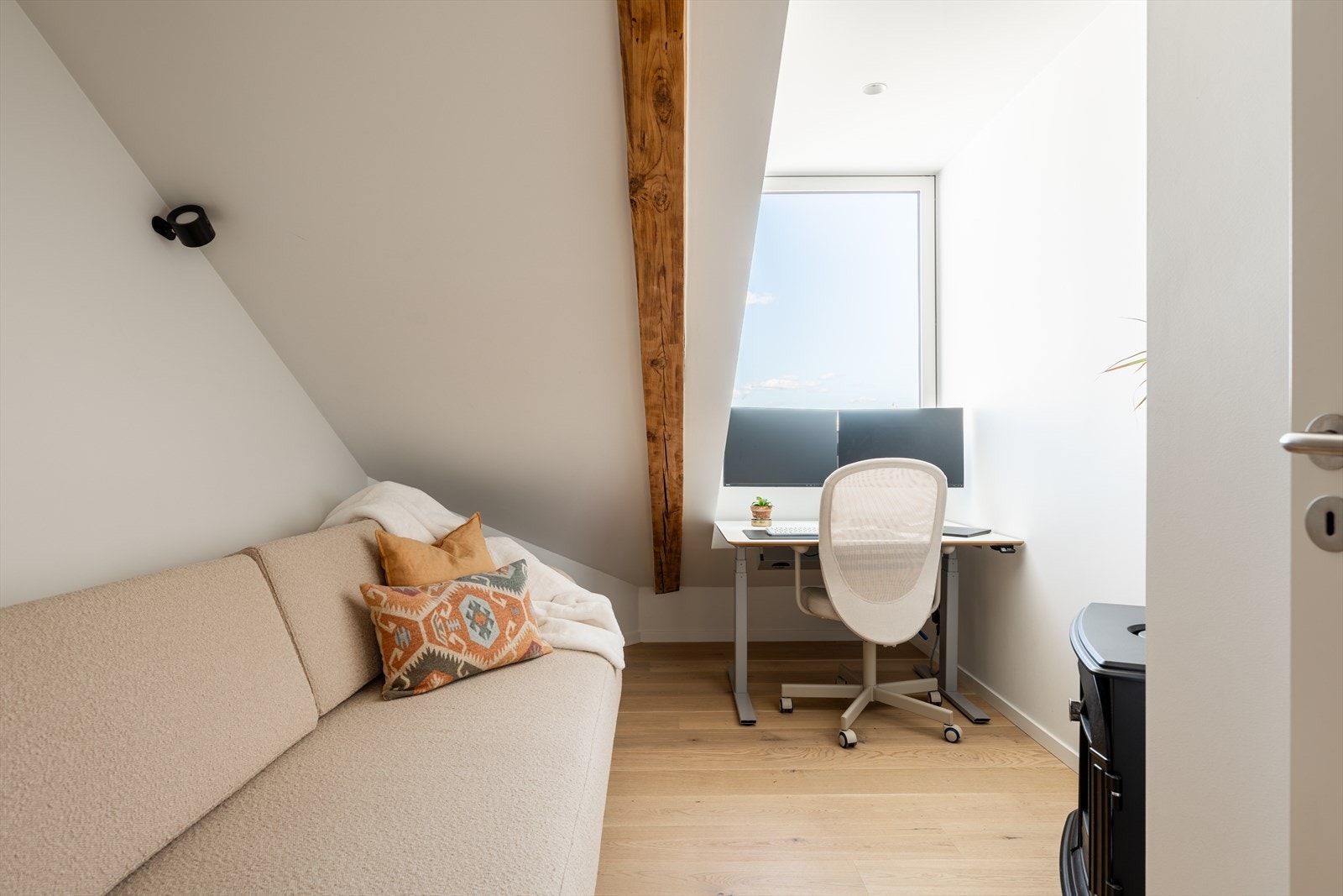 Med tre soverom får dere et fleksibelt hjem med mange bruksmuligheter og god plass til hele familien. Galleribilde