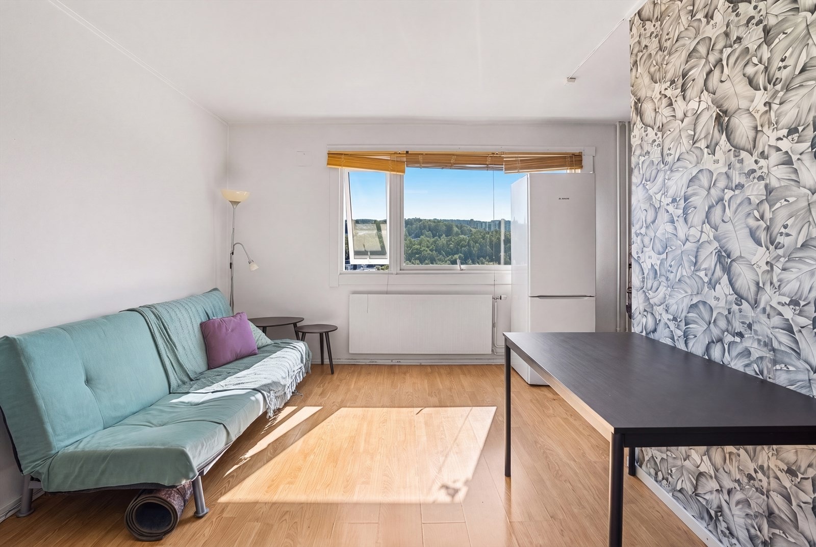 Super sentralt på Teisen! Her har du gangavstand til alle servicetilbud du måtte trenge i hverdagen, samt god forbindelse til Oslo sentrum. Galleribilde