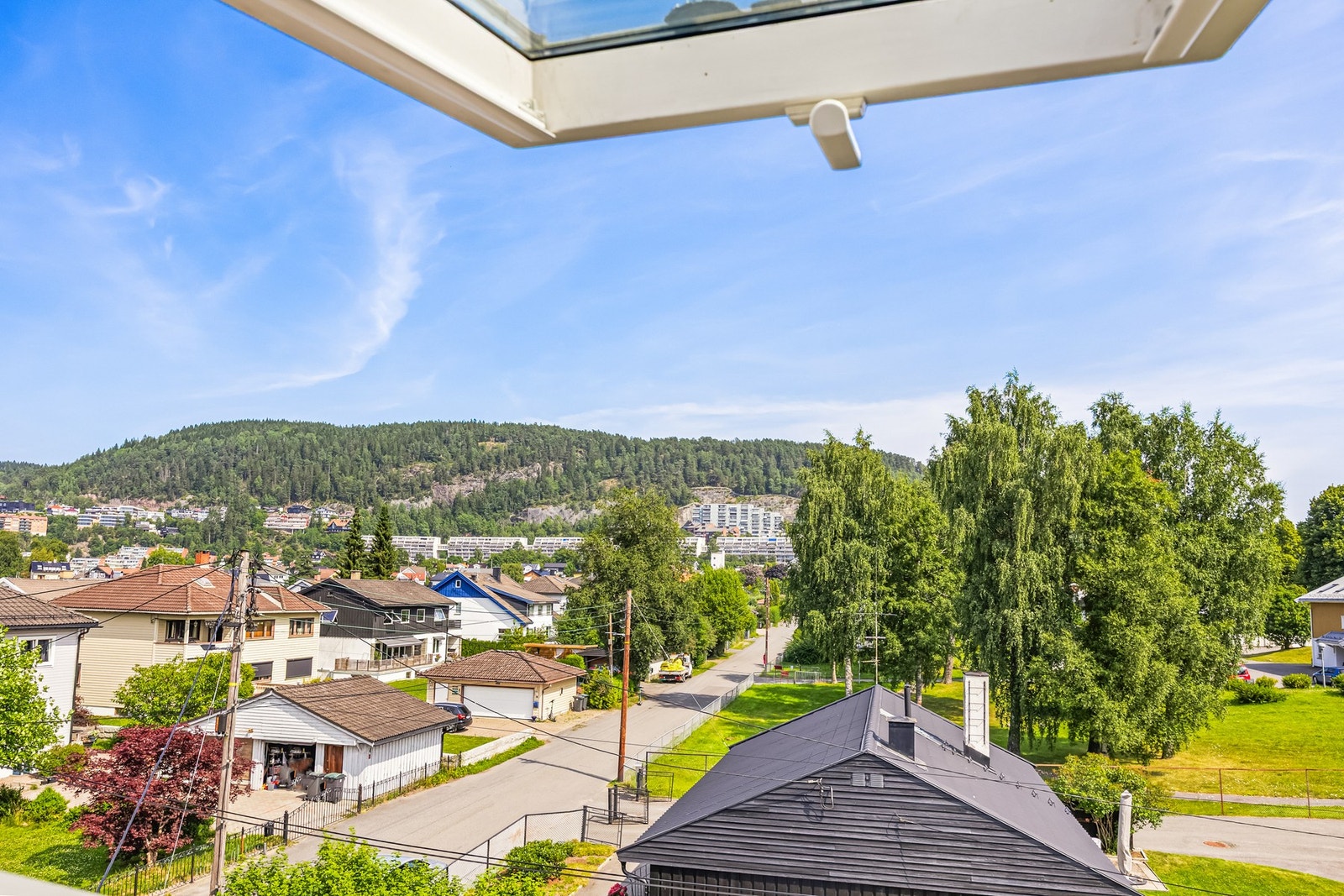 Flott utsikt fra takvinduet! Galleribilde