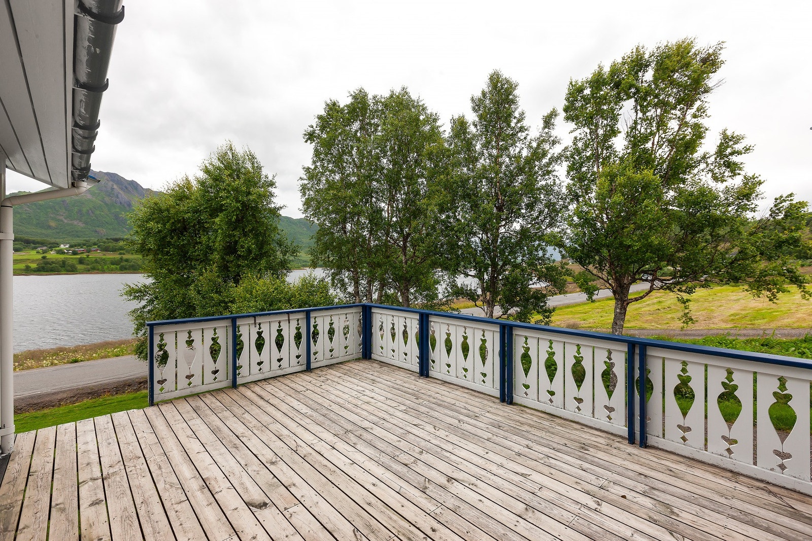 Her er det plass til både sittegruppe og grill. Galleribilde