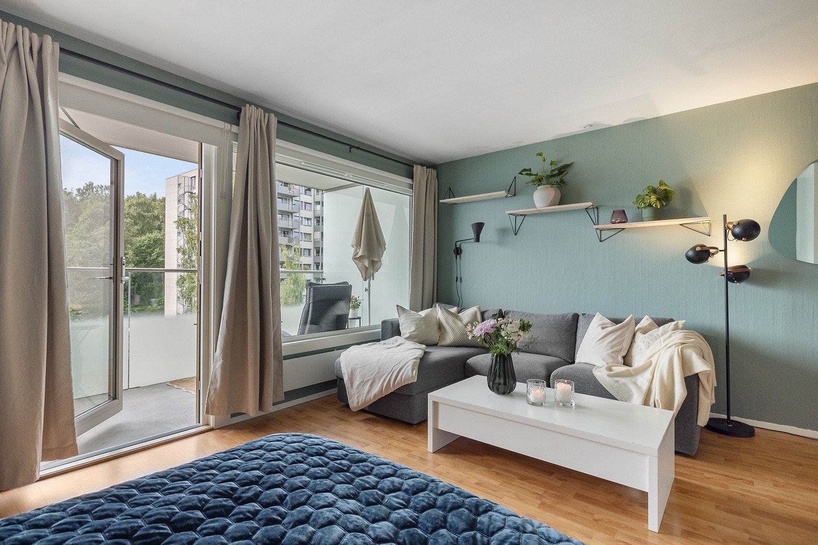 Catharina Malonæs ved OBOS Eiendomsmeglere har gleden av å ønske velkommen til Hovseterveien 84 D! Foto: Nanna Wolden Galleribilde