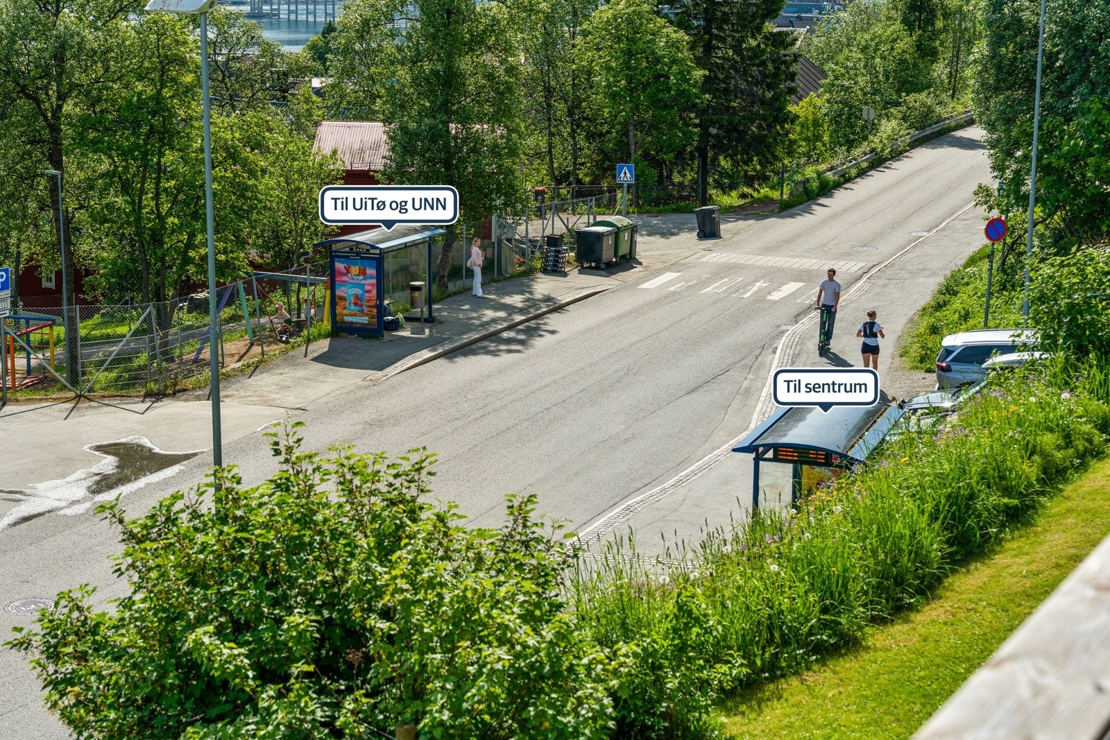Fra leiligheten er det kort avstand til busstopp med hyppige avganger.