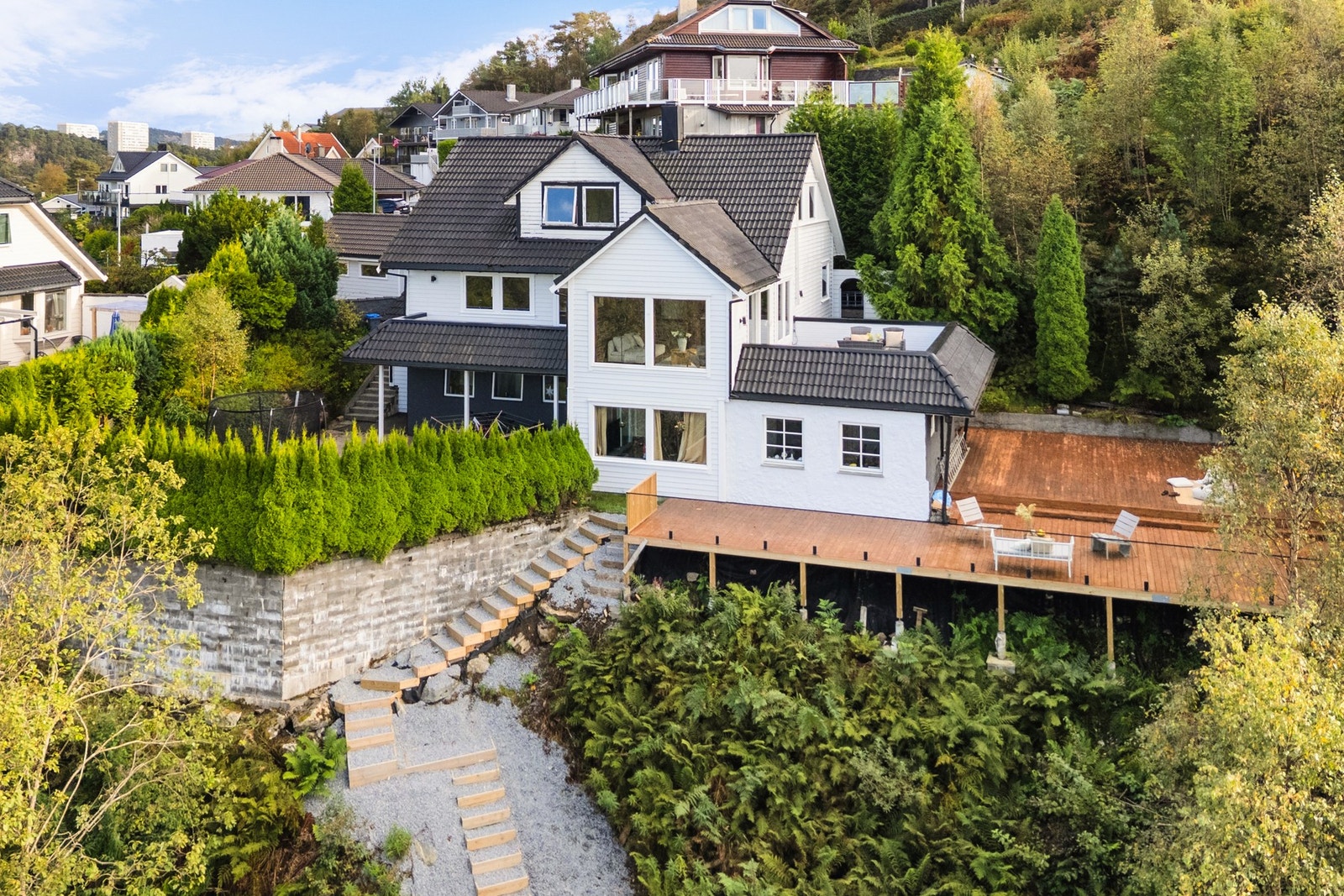 Bjørndalsbrotet 54 presenteres av EIE eiendomsmegling ved Emilie Ødemark (Foto: Alexander Vie) Galleribilde
