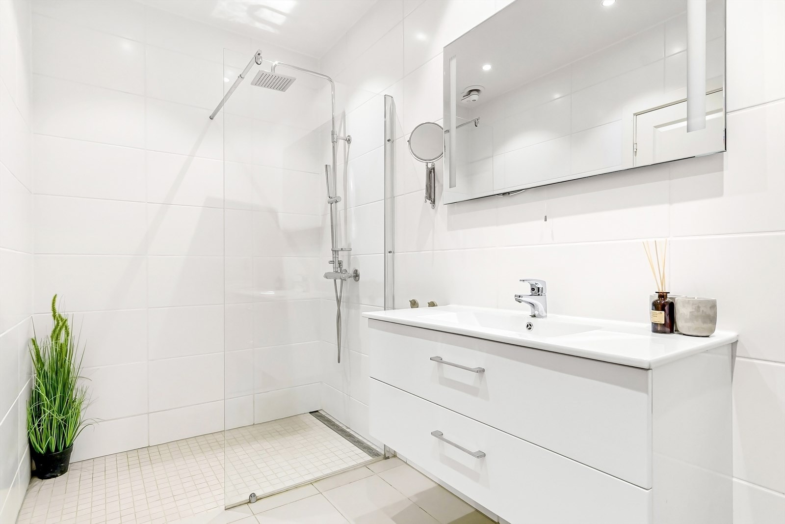 Badet er helfliset og ble modernisert i 2015. Galleribilde