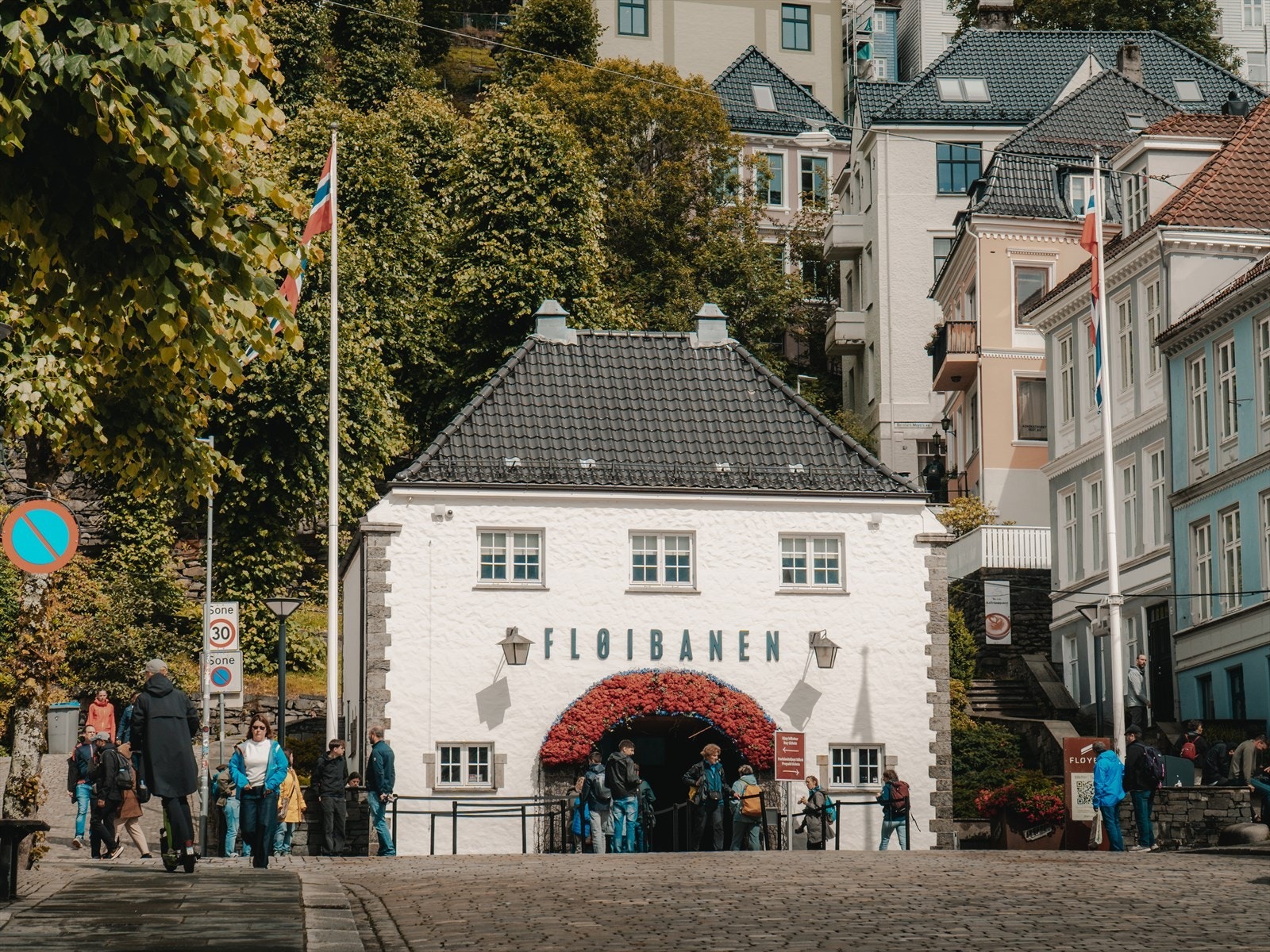 Til Fløybanen er det rett i underkant av 5 minutters gange. Galleribilde