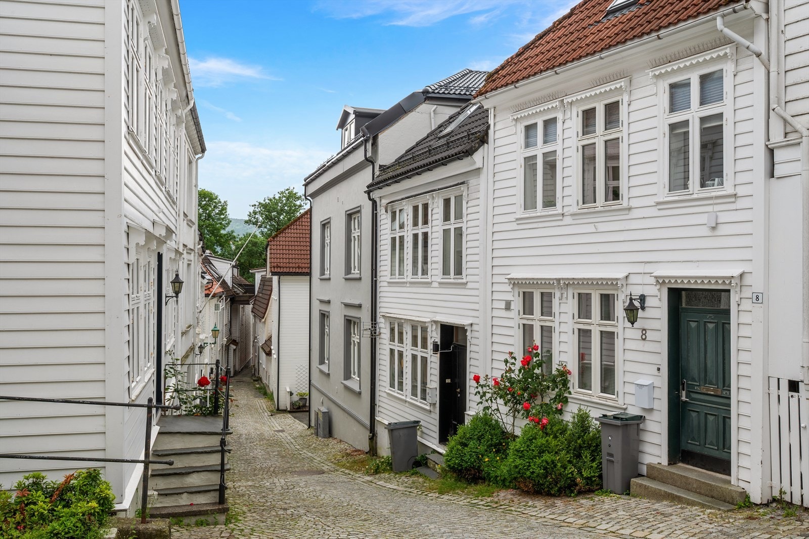 Her bor du i rolige og sjarmerende omgivelser, samtidig som du har umiddelbar nærhet til byens pulserende liv. Galleribilde